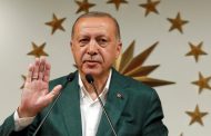أردوغان يقول إن حزبه سيقاتل لحين إعلان قرار المجلس الأعلى للانتخابات